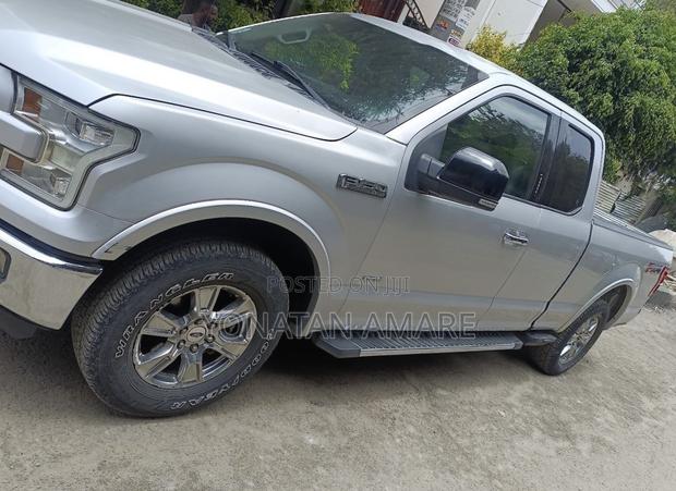 Ford F-150 2016 Silver