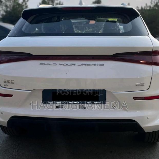 New BYD E2 43 kWh 94 hp FWD 2025 White
