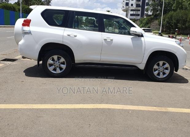 Toyota Land Cruiser Prado 2013 White