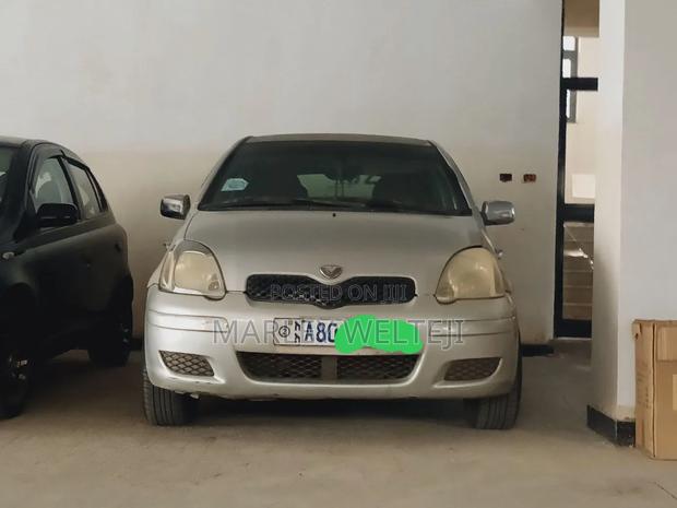 Toyota Yaris 2004 Silver