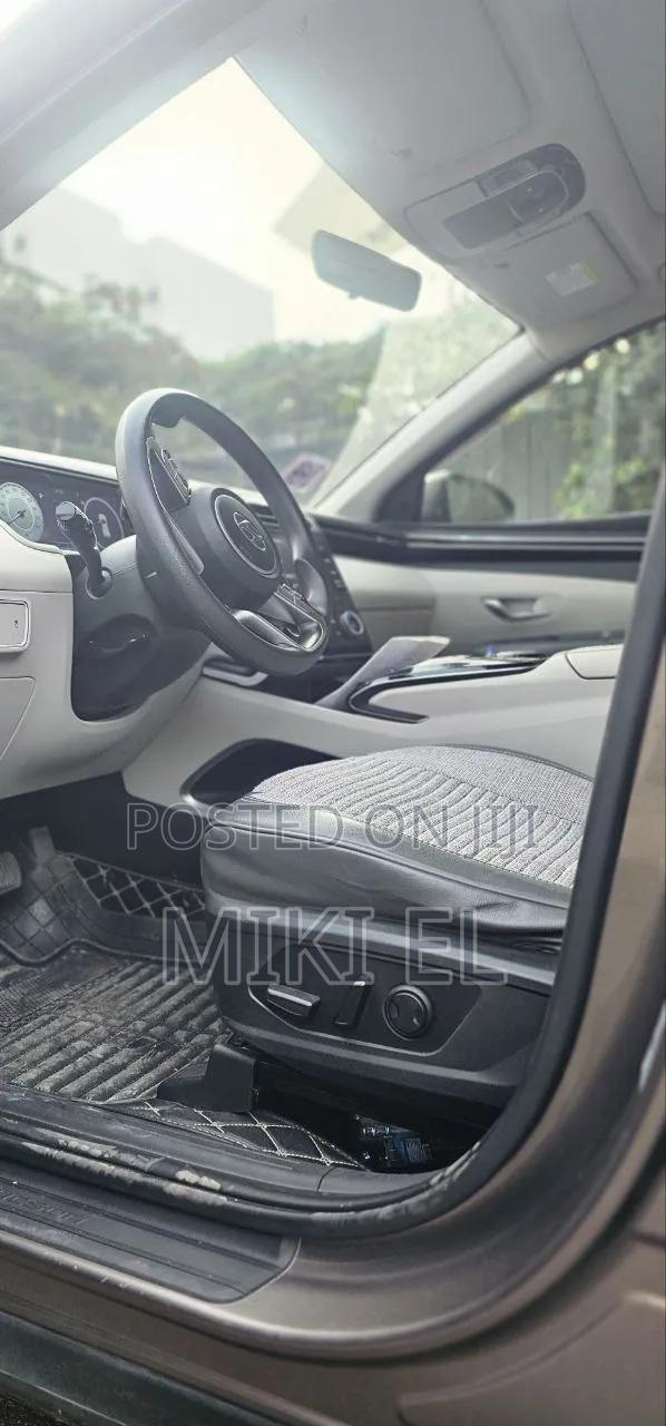 Hyundai Tucson SE 2023 Gray