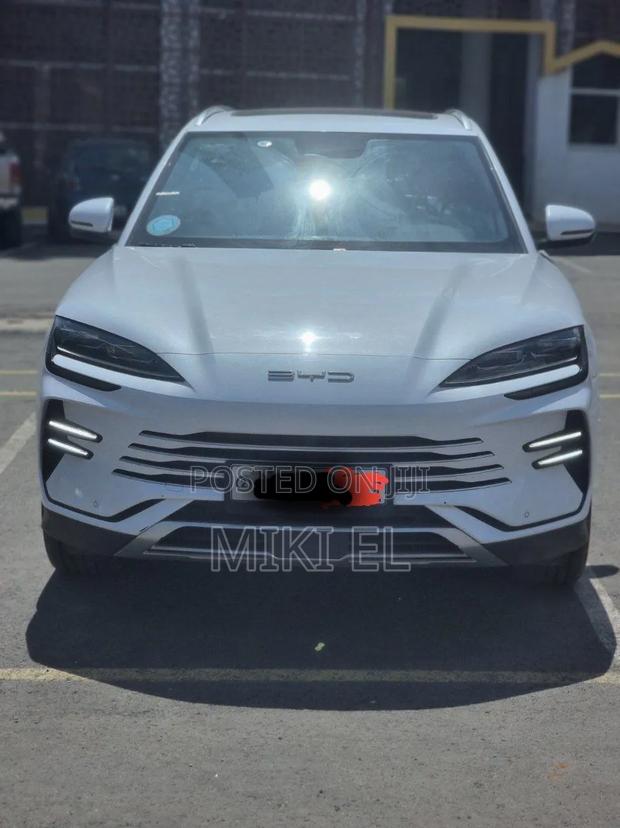 BYD Song Plus 2025 White