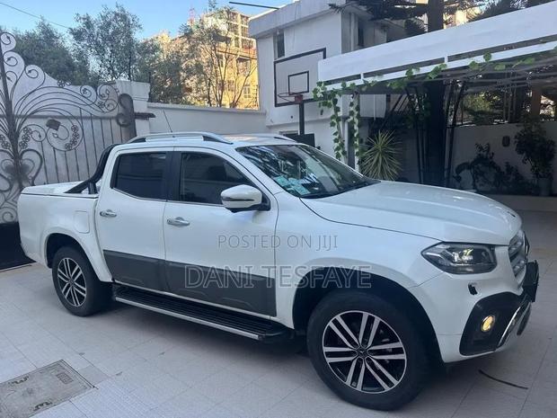 Mercedes-Benz X Class 2017 White