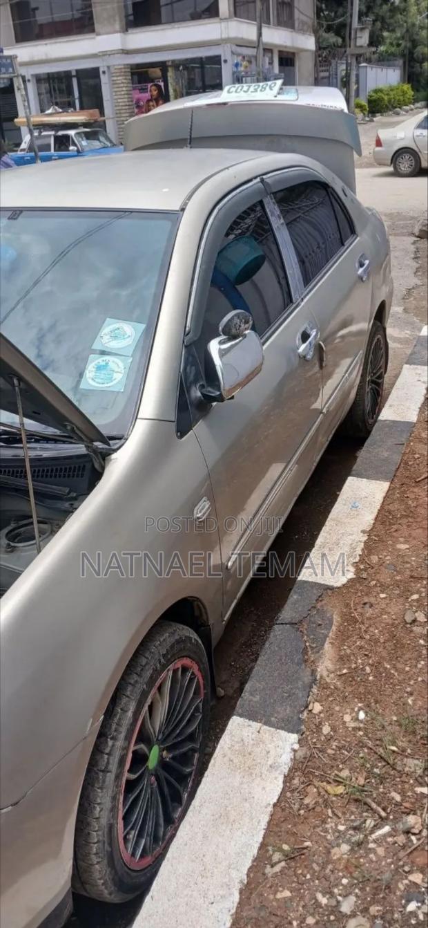 Toyota Corolla 2005 Brown