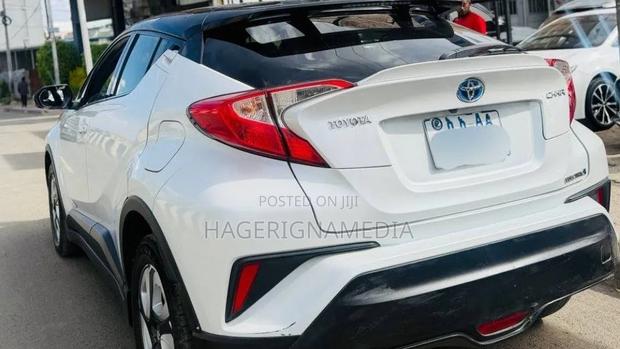 Toyota C-HR 2023 White