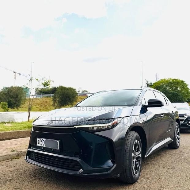 Toyota bZ4X 2024 Black
