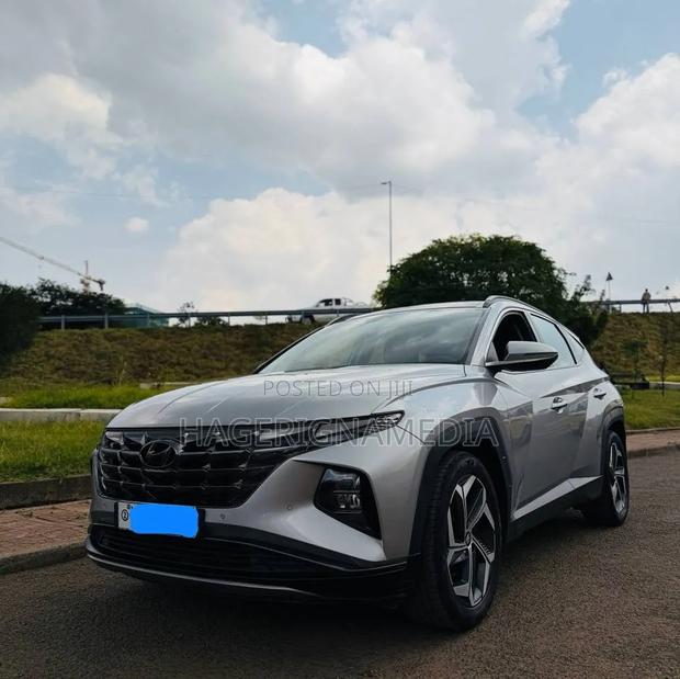 Hyundai Tucson 2021 Silver