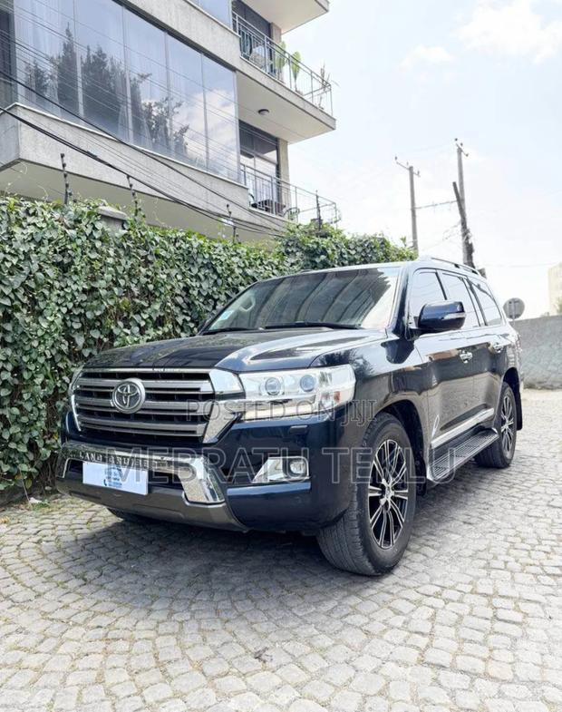 New Toyota Land Cruiser 2023 Black