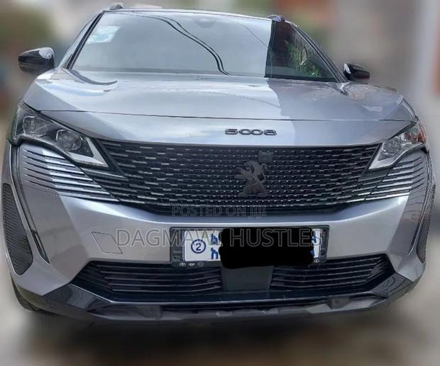 Peugeot 5008 2022 Silver