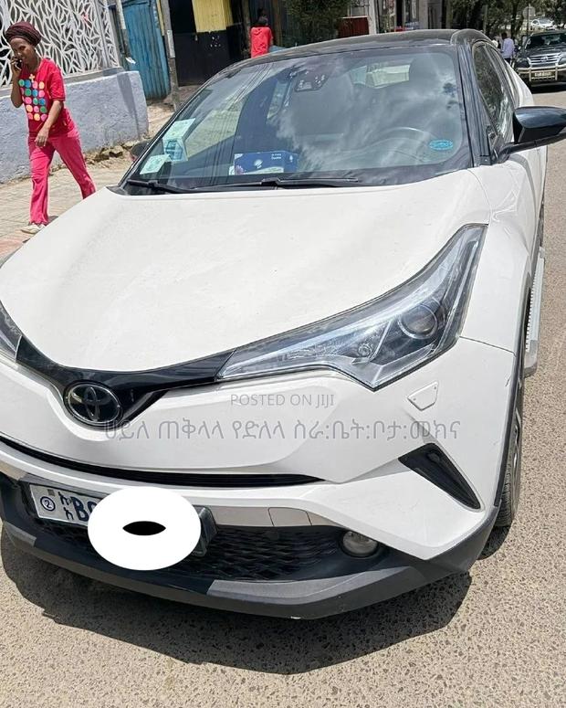Toyota C-HR 2019 Ivory
