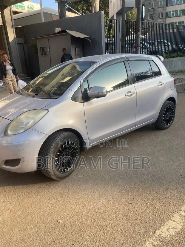 Toyota Yaris 2008 Silver