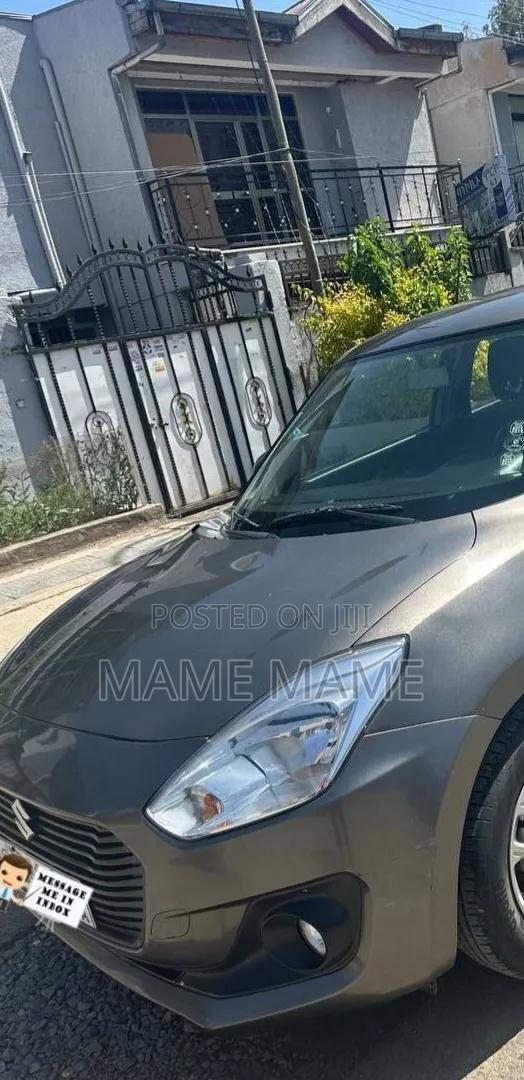 Suzuki Swift 2021 Gray