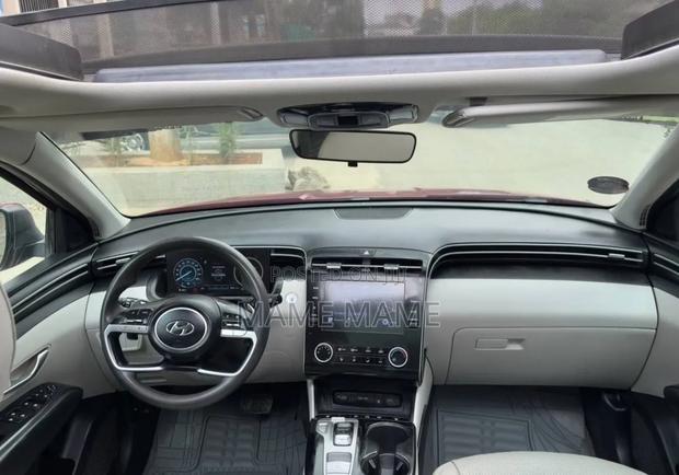 Hyundai Tucson 2022 Red