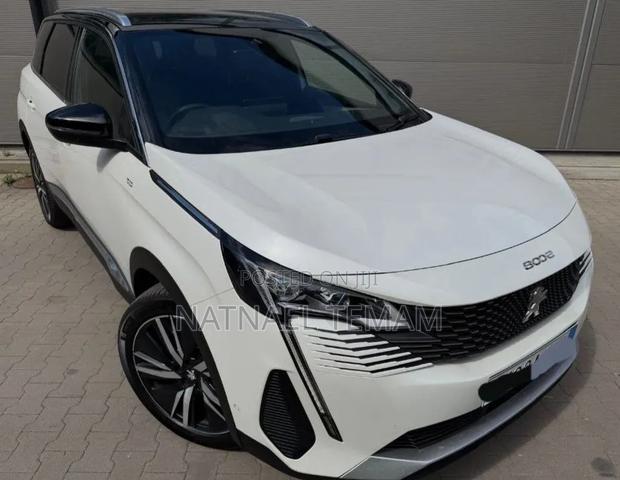 Peugeot 5008 2022 White