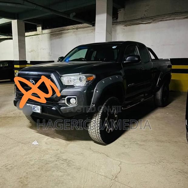 Toyota Tacoma 2021 Gray