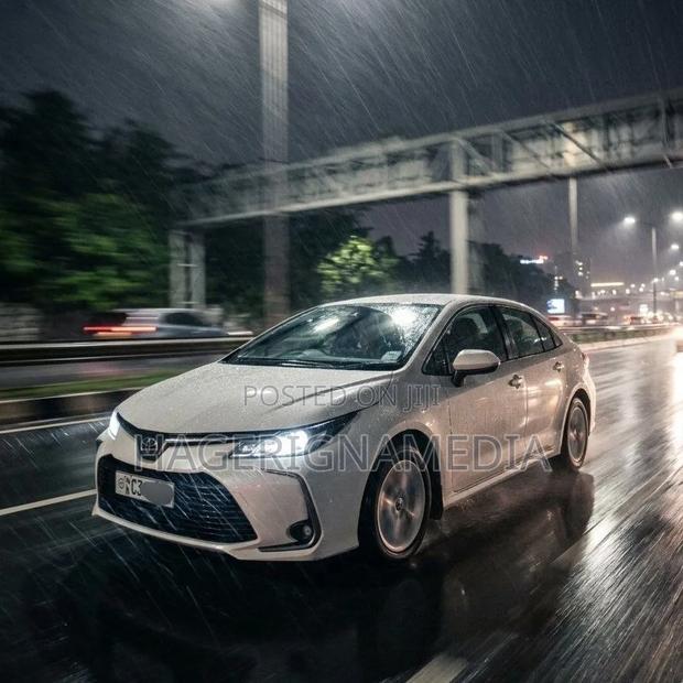 Toyota Corolla 2021 White