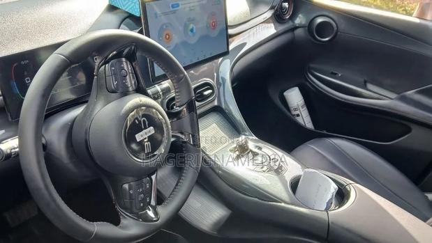 BYD E2 43 kWh 94 hp FWD 2025 Gray