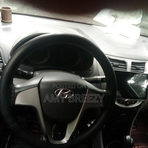 Hyundai Accent 2015 Silver