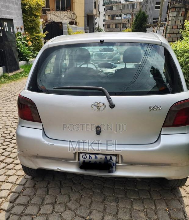 Toyota Vitz 1.0 FWD 5dr 2001 Silver