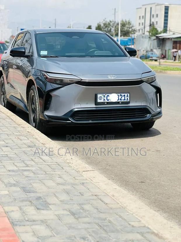 Toyota bZ4X 2022 Gray