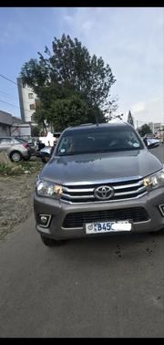 Toyota Hilux 2019 Gray for sale