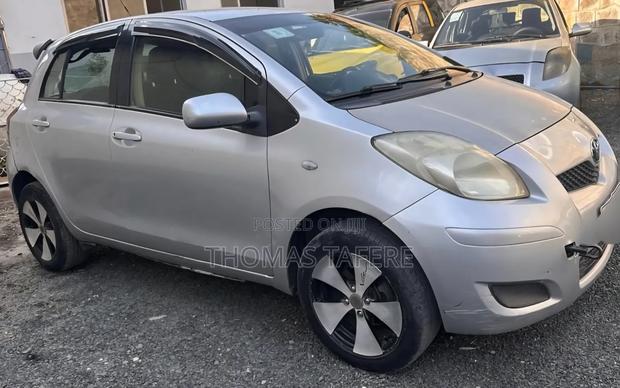 Toyota Yaris 2008 Silver