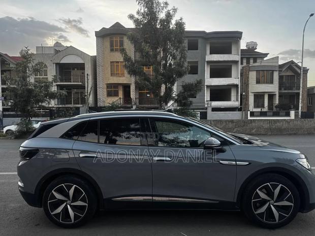 Volkswagen ID.4 2023 Gray