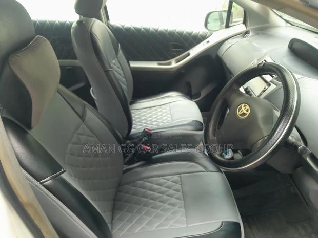 Toyota Yaris 2007 White