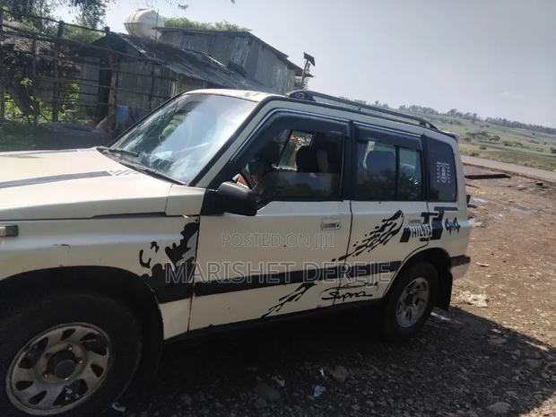 Suzuki Vitara 1996 White