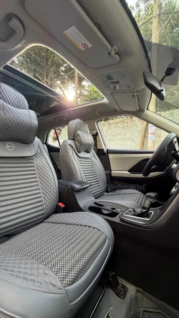 Hyundai Creta 2023 Off white