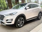 Hyundai Tucson 2019 Gold for sale