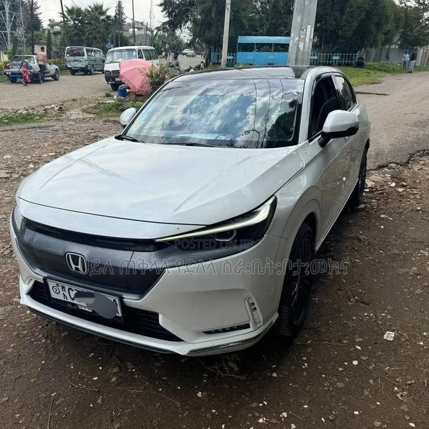 Honda e:NS1 2022 Off white