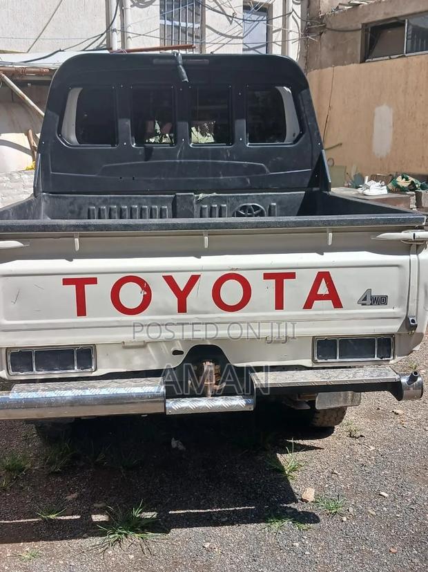Toyota Land Cruiser 79 Series 2019 White