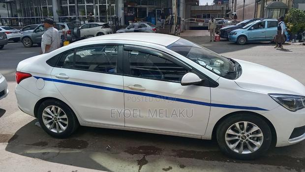 Chery Arrizo 5 2023 White