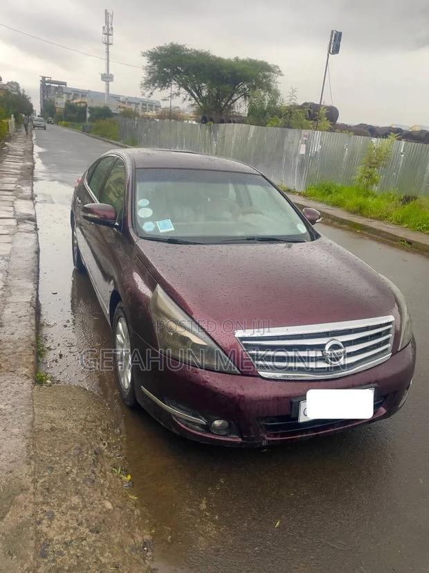 Nissan Teana 2010 Burgundy