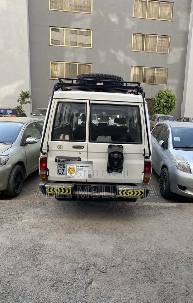 Toyota Land Cruiser 70 1995 White