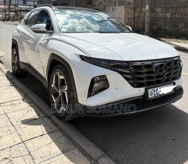 Hyundai Tucson 2022 Off white