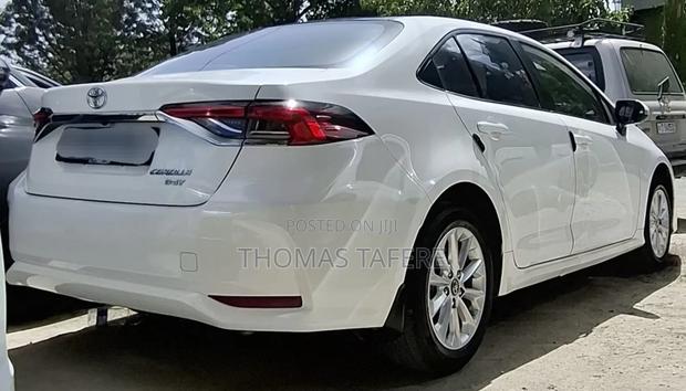 Toyota Corolla 2022 Ivory