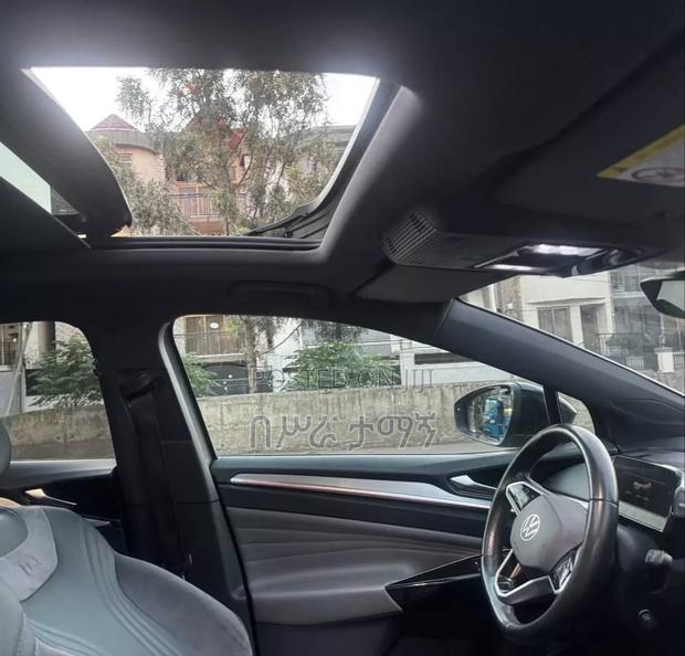 Volkswagen ID.4 2023 Ivory