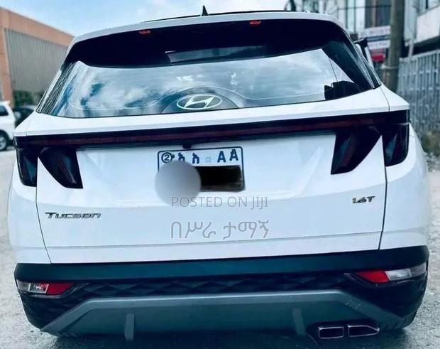 Hyundai Tucson 2022 White