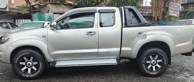 Toyota Hilux 2008 Beige