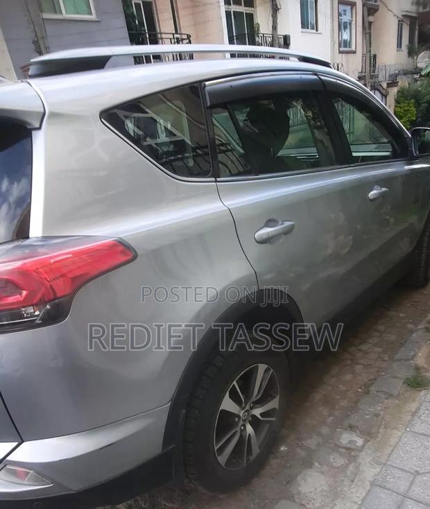 Toyota RAV4 2016 Silver