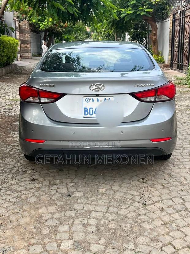 Hyundai Elantra 2014 Silver