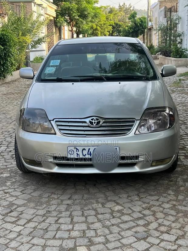 Toyota Corolla 2003 Gold