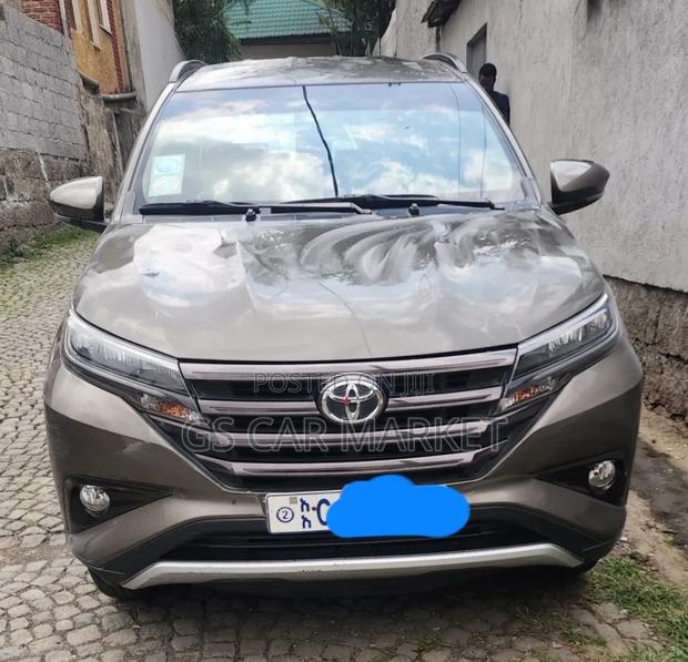 Toyota Rush 2022 Brown