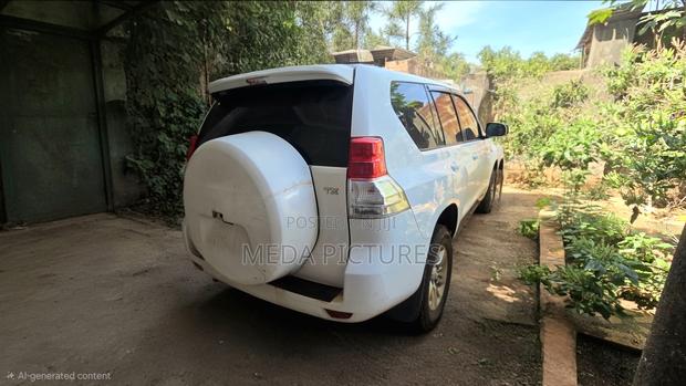 Toyota Land Cruiser Prado 4.0 Petrol TX 2013 White