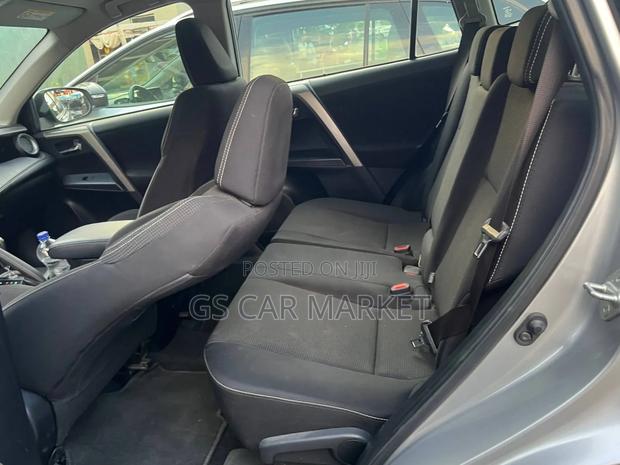 Toyota RAV4 2018 Gray