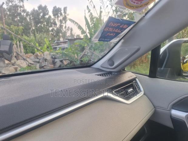 Toyota RAV4 2019 Gray