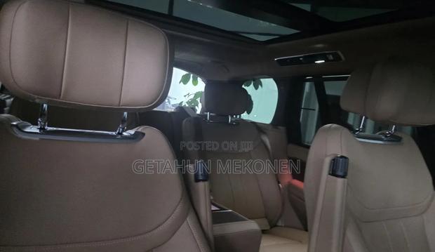 New Land Rover Range Rover 2026 Black