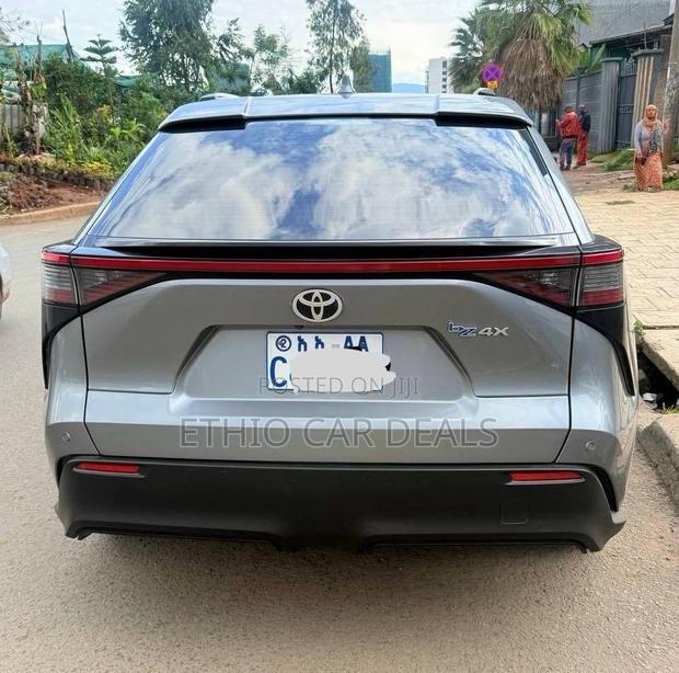 Toyota bZ4X 2023 Gray